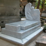 Pierre tombale en marbre de carrare