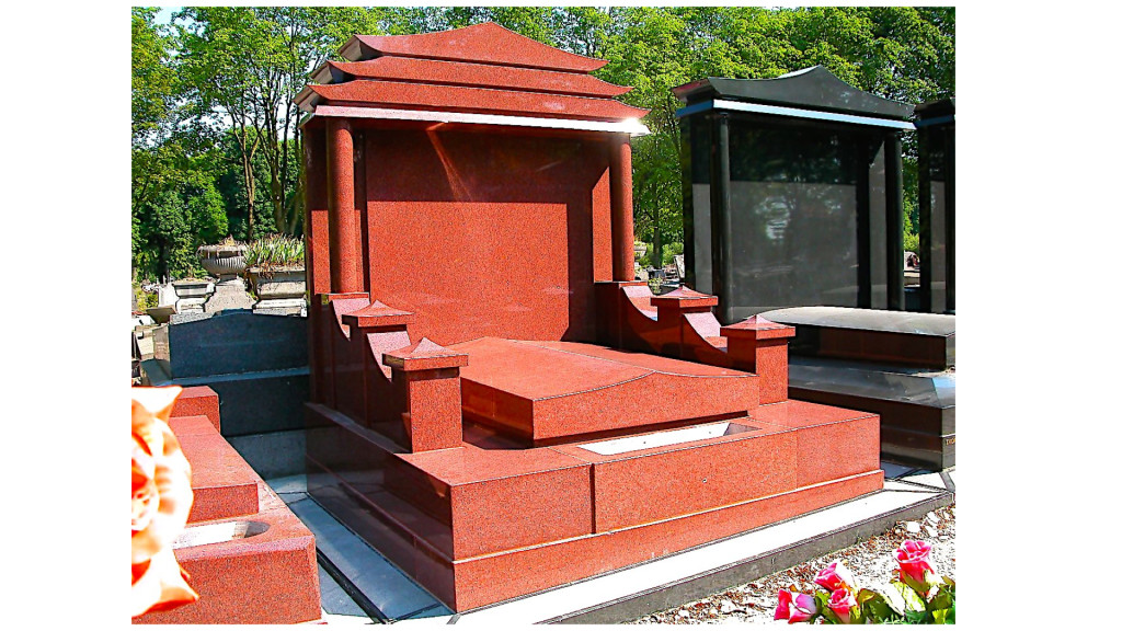 Monument funéraire chinois en granit rouge